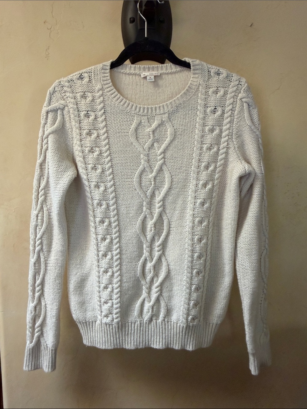 Sz M GAP Cream Cable Knit Crewneck Sweater